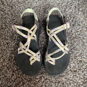 SZ 8 Chacos